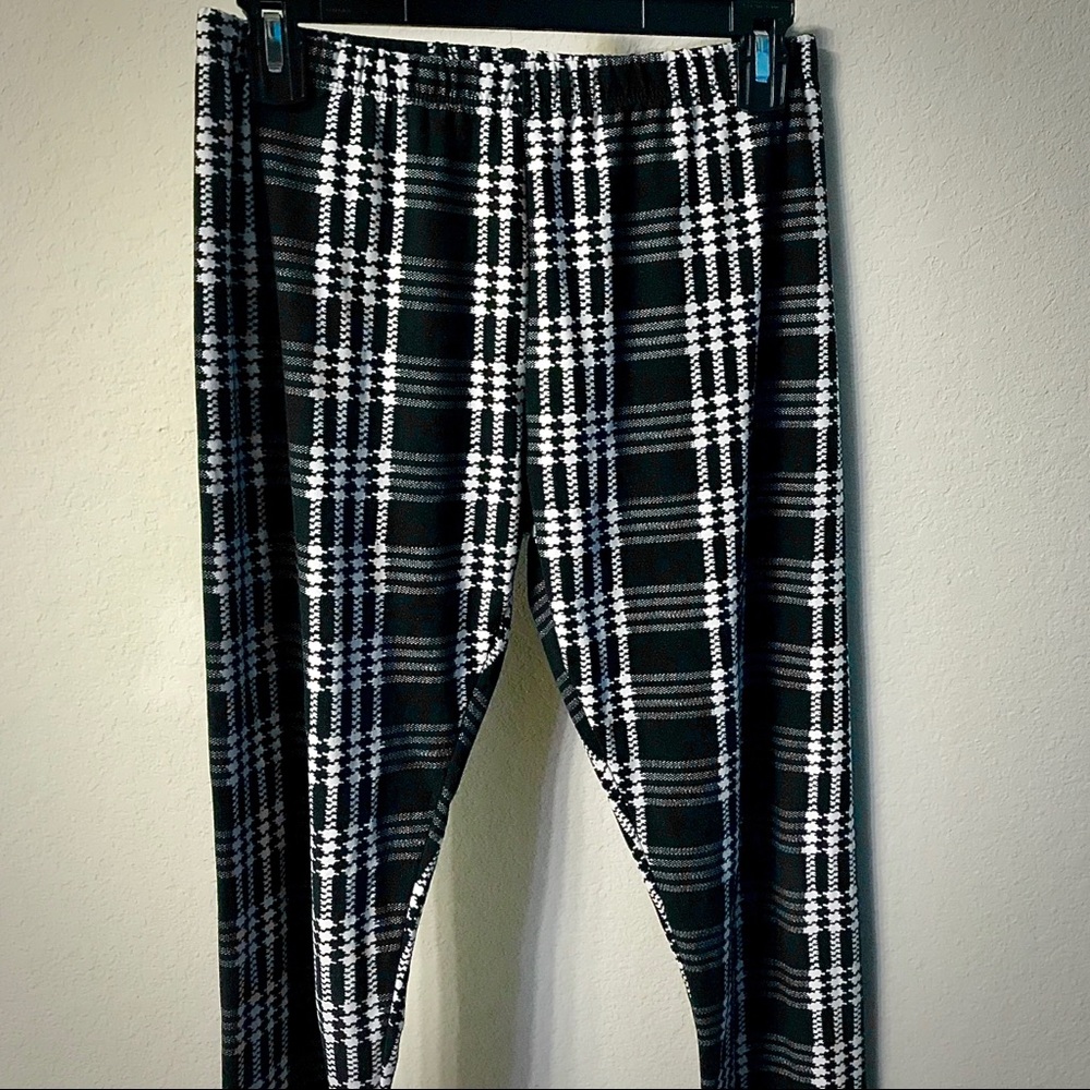 Black and White Leggings